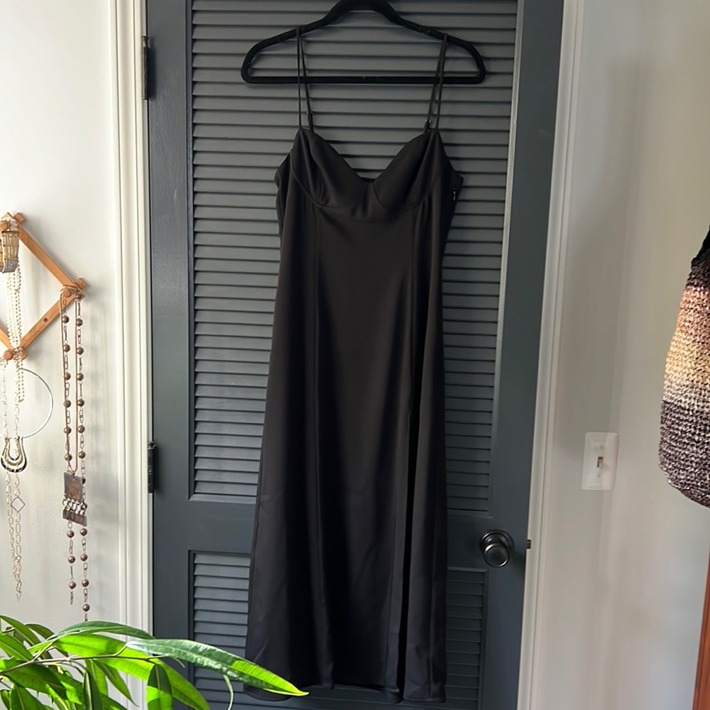 Aritzia Wilfred black dress, size 8